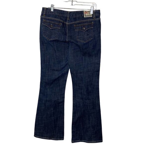 A Chip and Pepper blue jeans Laguna beach Flare - Picture 4 of 6